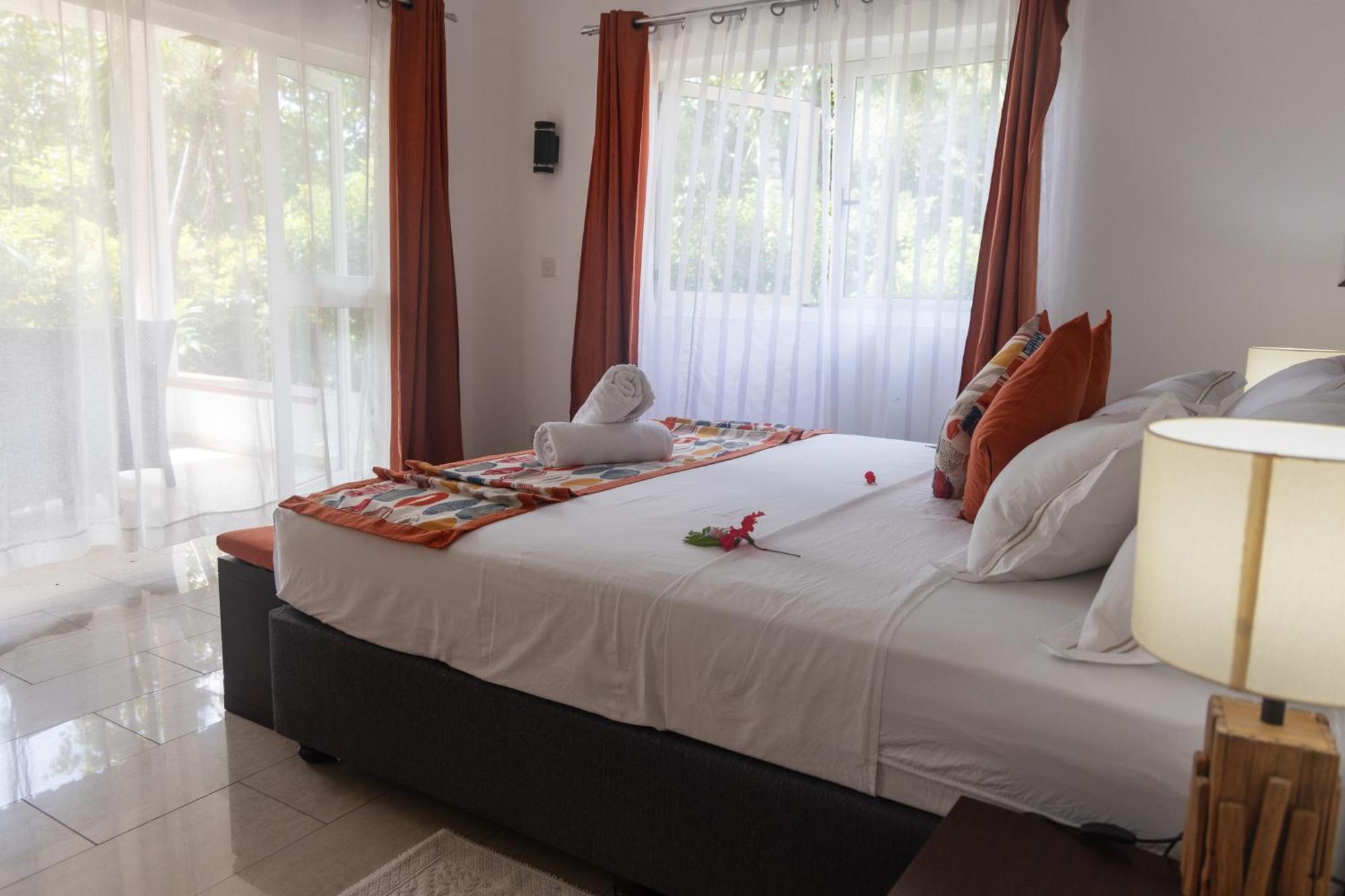 Praslin Paradise Baie Sainte Anne Bagian luar foto
